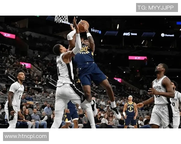 马刺与雷霆激战回顾NBA常规赛精彩瞬间全记录